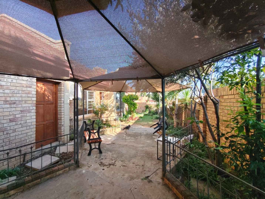 3 Bedroom Property for Sale in Langenhovenpark Free State